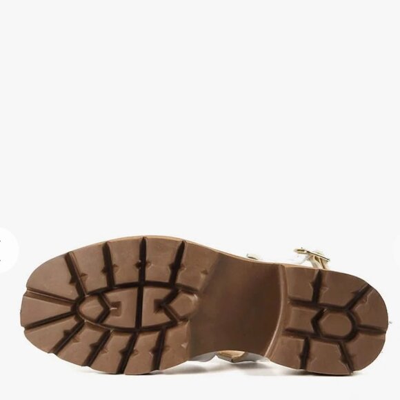 All Black- Gladiator Max Lugg - Picture 3 of 3